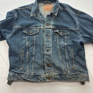 Vintage Levi's Classic‎ Blue Denim Jacket 70507-4890